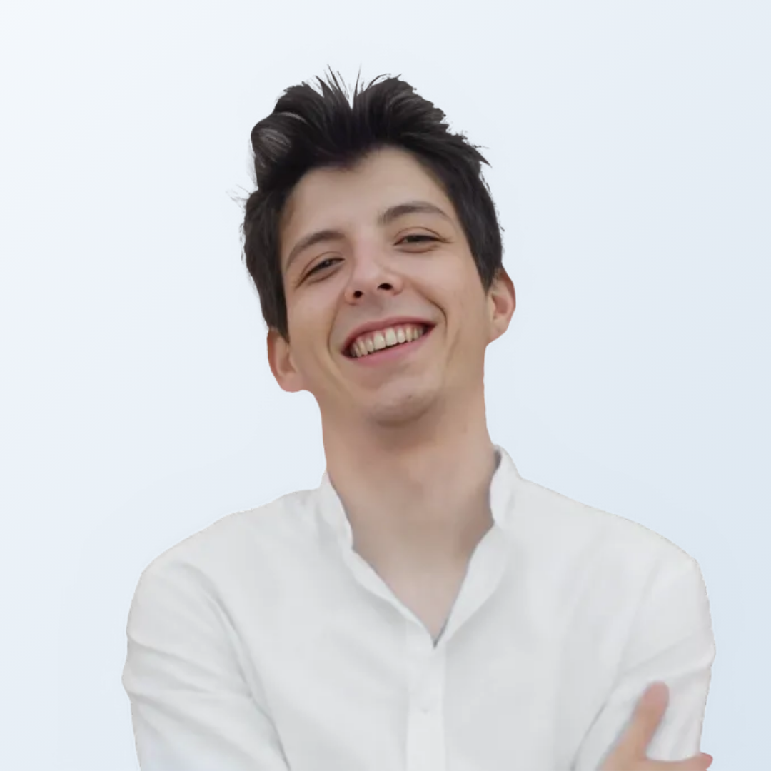 Portrait von Emek Gözlüklü, dem Machine Learning Engineer bei MICE Portal.