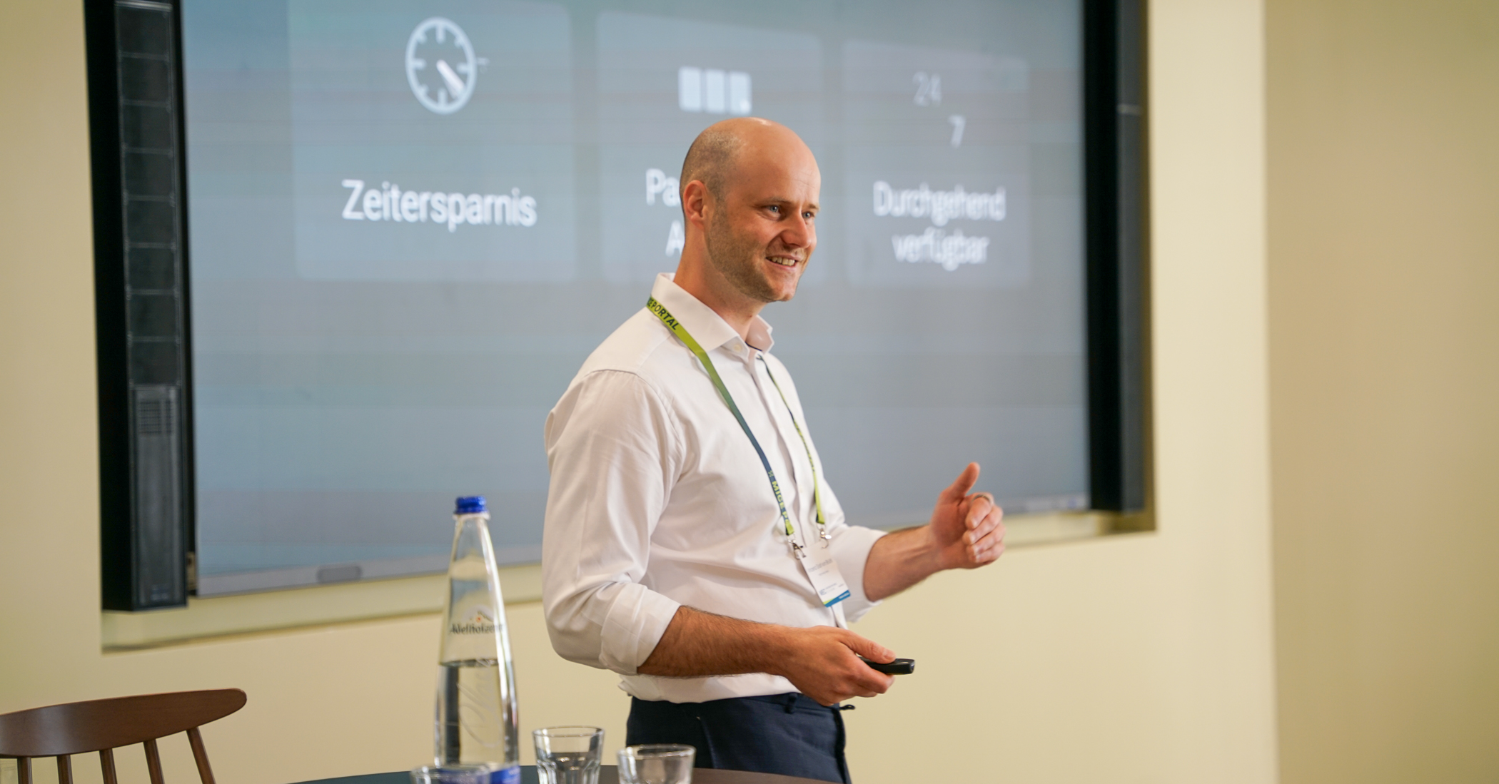 Vinzenz von Brühl, CEO of MICE Portal, presenting at the MICE Executive Circle 2026.