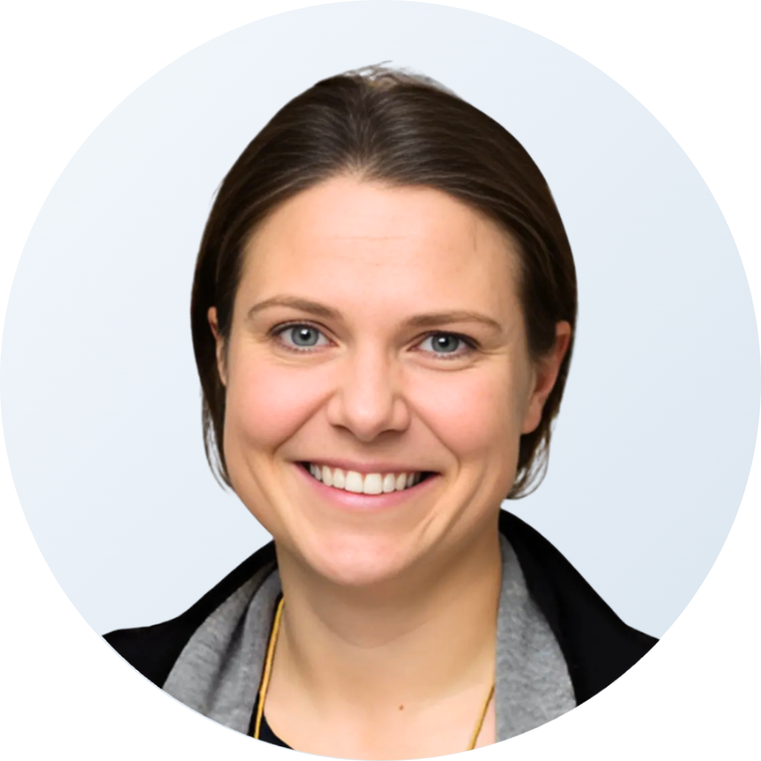 Portrait von Anna Obermeier, der Sales Managerin Partner und Supplier bei MICE Portal.