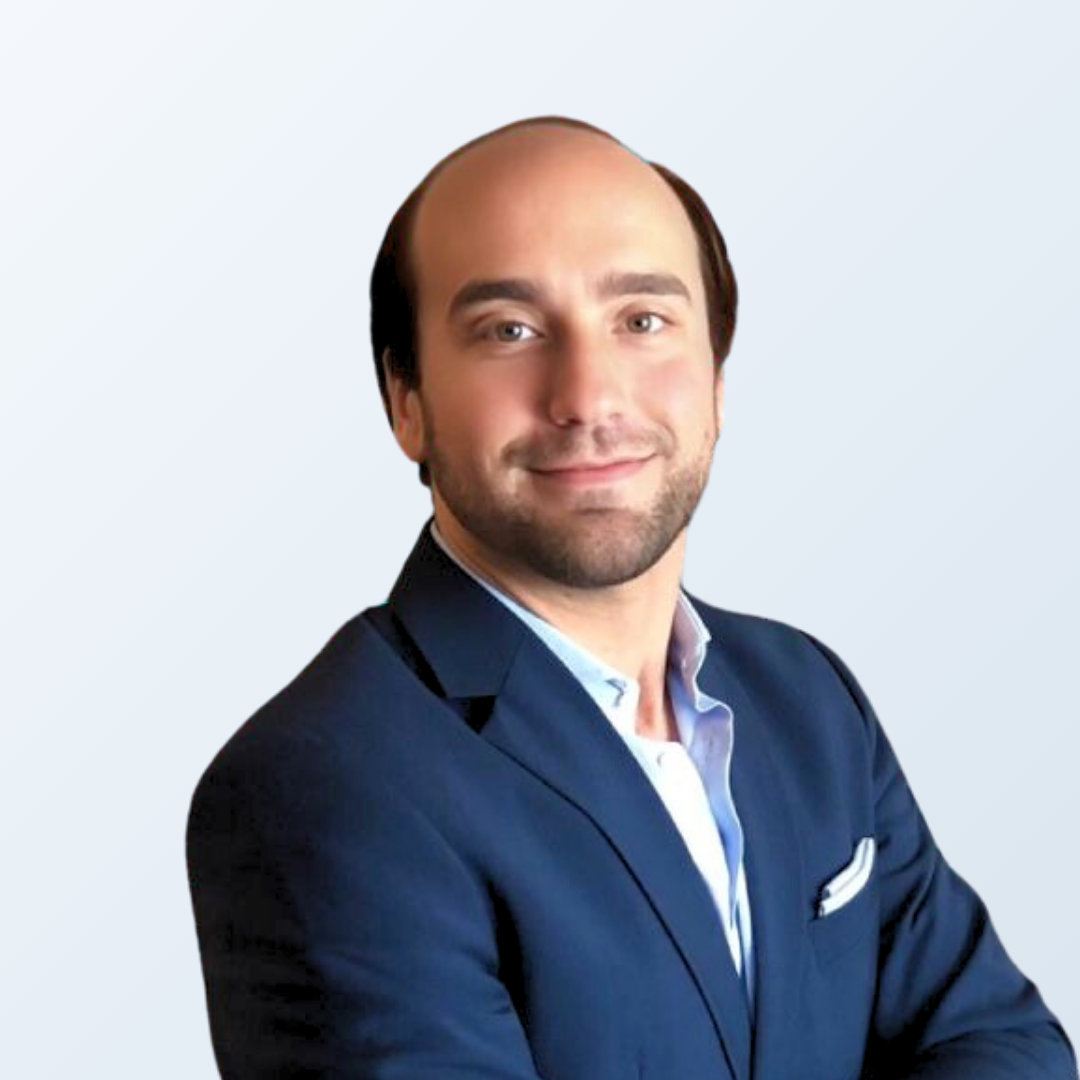Portrait von Julian Schmidt, dem Teamleiter Senior Key Account Manager bei MICE Portal.