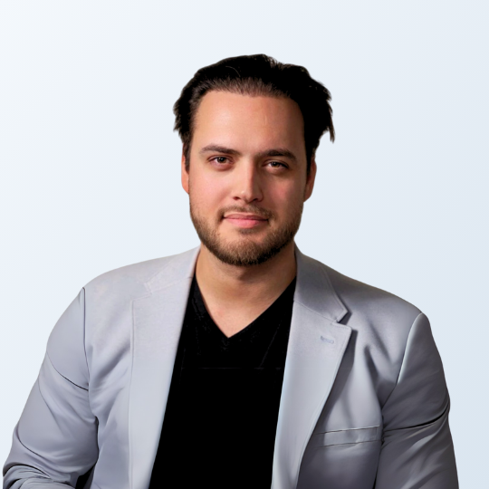 Portrait von Julius Koesling, dem Key Account Manager bei MICE Portal.