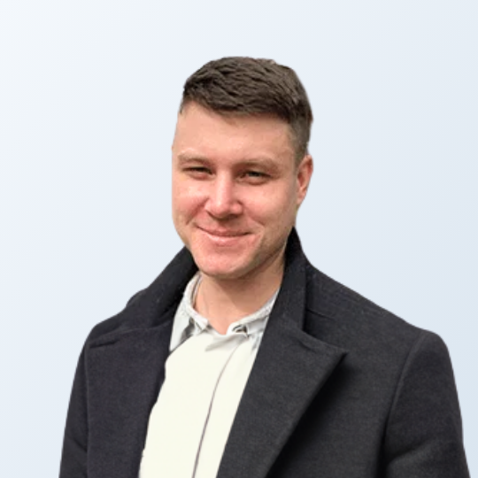 Portrait von Maximilian Söker, dem Junior Software Entwickler bei MICE Portal.