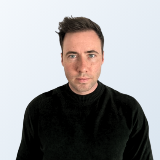 Portrait von Philipp von Brühl, dem Leiter Partner und Supplier bei MICE Portal.