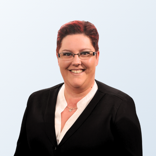 Portrait von Sabine Wittrich, der Managerin des Personalwesens bei MICE Portal.